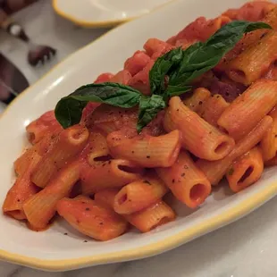 Rigatoni Al Sugo