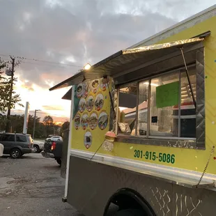 a food truck parked in a parking lot