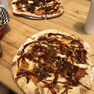 Small BBQ Brisket Pizza
