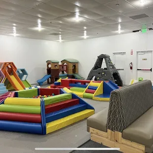 Ball pit