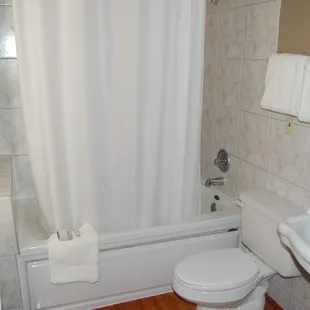 Queen bath