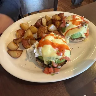 Huevos Avocado Benedict