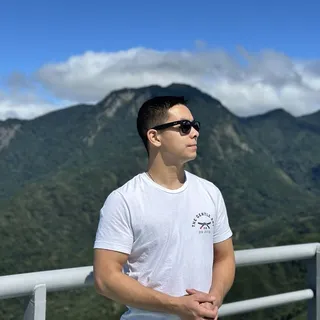 Khai W.