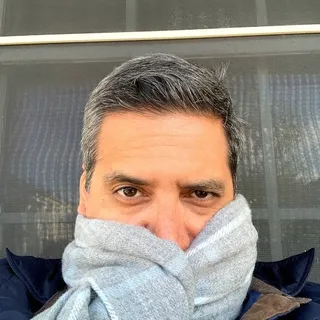 Carlos e M.