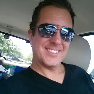 Dan M.