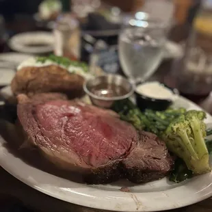 Prime rib 16 oz, I cannot finish it had it to g0