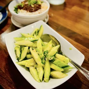 Refreshing Cold Cucumber with Garlic Sauce