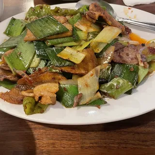 Twice-Cooked Pork Belly with Fresh Long Hot Pepper and Chinese Leeks