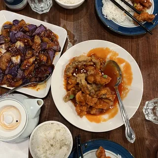 Stir-Fried Spicy Eggplant with Garlic Sauce