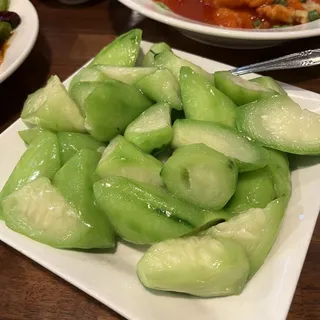 Stir-Fried Chinese Squash with Garlic