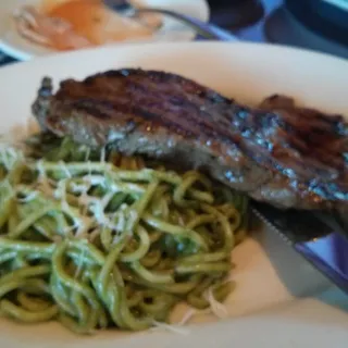 Tallarin Verde con Bistec