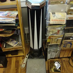 An old art deco penny scale - cool!
