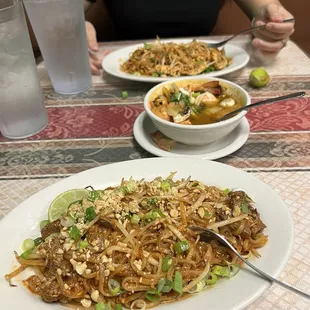 food, ramen and noodles