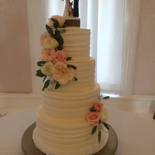 Custom Wedding Cakes