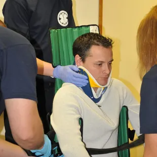 Yes that's Lee Cruse visiting the school