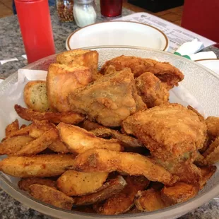 8 pieces of fried chicken