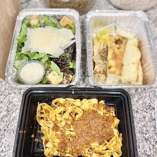 Tagliatelle bolognese &amp; Cesar salad