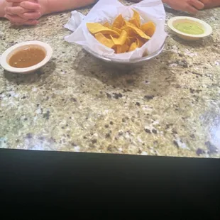 Chips Salsa&amp;green salsa