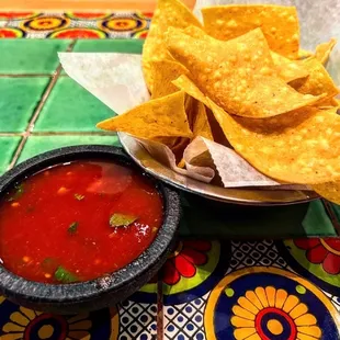 Standard house chips and salsa