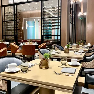 sushi and sashimi, interior