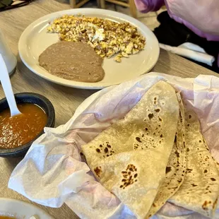 burritos and wraps, food