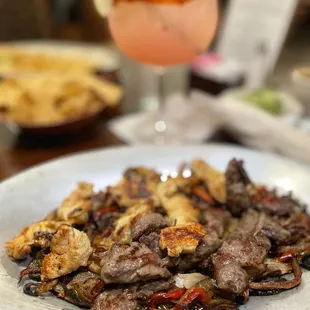 Beef &amp; Chicken Fajitas, Guava Margarita