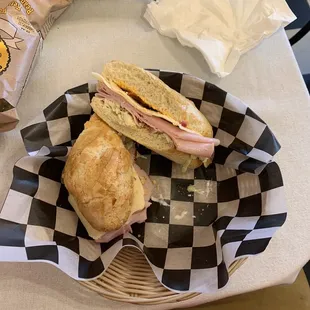 Edentonian sandwich!!