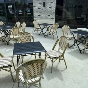 Now with outside tables on the patio