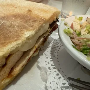 Chicken sandwich with salad