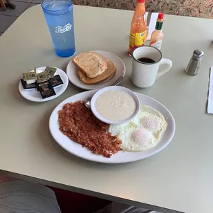 Corned beef hash &amp; eggs w/rye toast &amp; grits.  Very good!!
