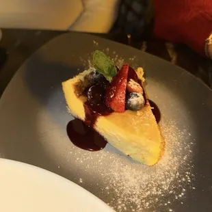 Manchego cheesecake, raspberry jam, crocante
