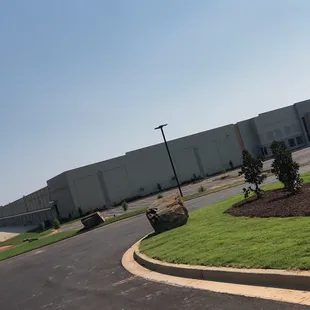 1 million sqft warehouse