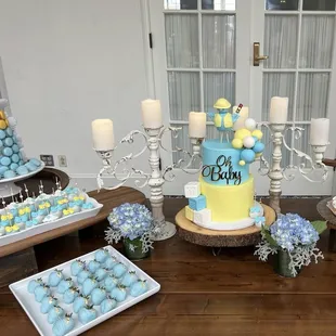 Baby shower strawberry vanilla and red velvet cakes