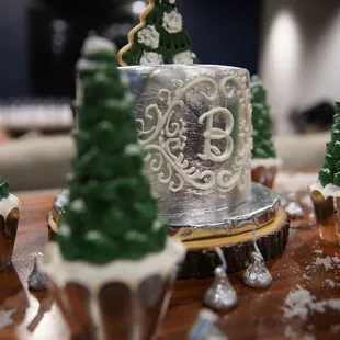 a close up of a christmas cake