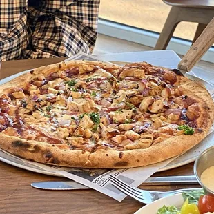Chicken bbq pizza