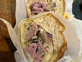 Cafe 7 Delicatessen and Pastaria