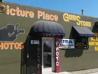 Freestyle Studio & 1 Hour Photo