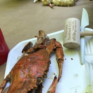 Emmert&apos;s lightly-seasoned crab were tasty and juicy. Anyone from the Sourh who is used to boiled crabs would probably prefer them this way.