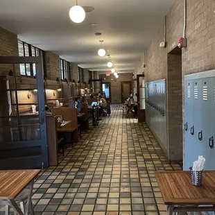 sushi and sashimi, interior