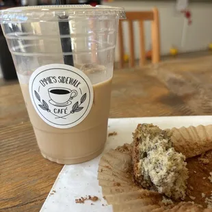 Banana bread latte and banana muffin