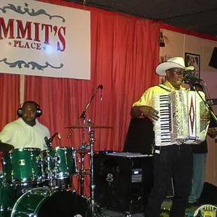 Leroy Thomas &amp; The Zydeco Roadrunners