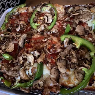 Deluxe Pizza