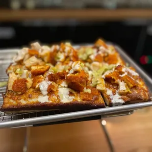 Hot Chicken Pizza