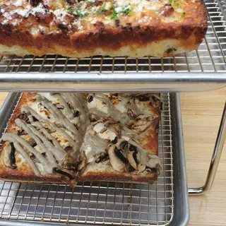 Good Paulie Pizza