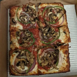 Deluxe Pizza