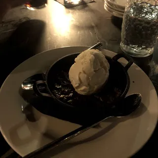 Skillet Baked Brownie (NO ICE CREAM)