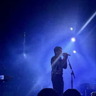 Mark Foster is so sexy!!!! Swoon!