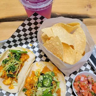Bang bang chicken tacos