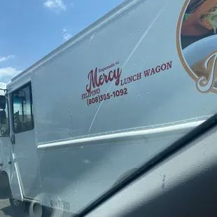 Another Hidden Gem in Mapunapuna here at Empanada ni Mercy Filipino Food Truck