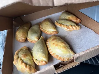 Quattro Empanadas